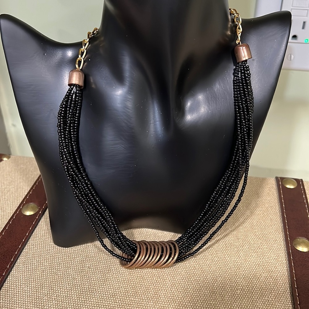 Vintage black and gold 9 inches Necklace